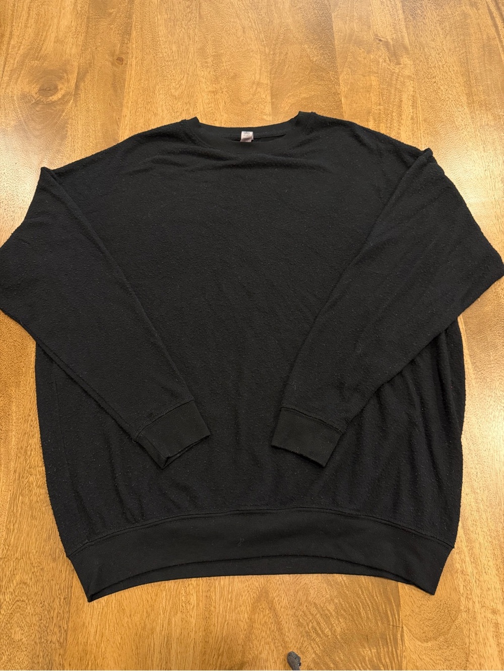 Alo Black Crewneck Sweater - Classic Lightweight Knit